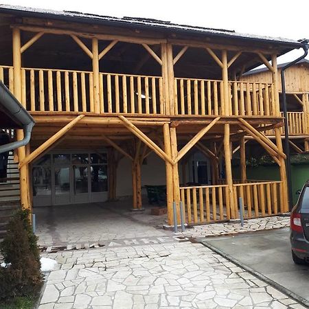B&B Beli Andjeo Сремська Митровиця Екстер'єр фото