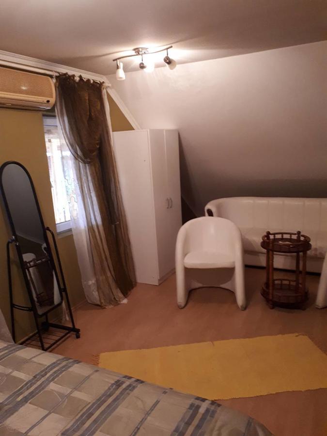 B&B Beli Andjeo Сремська Митровиця Екстер'єр фото